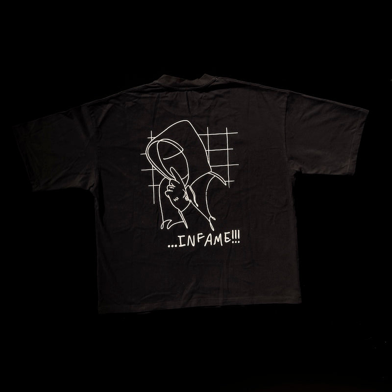 T-shirt oversize "...infame!!!"